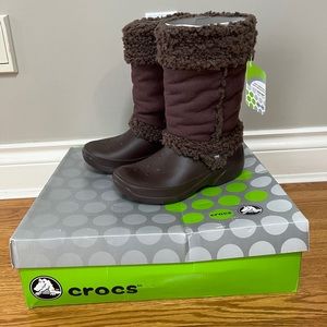 Crocs Nadia Winter Mid Calf Snow Clogs size 7